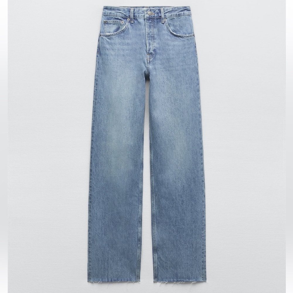 Zara Mid Rise Boyfriend Jeans